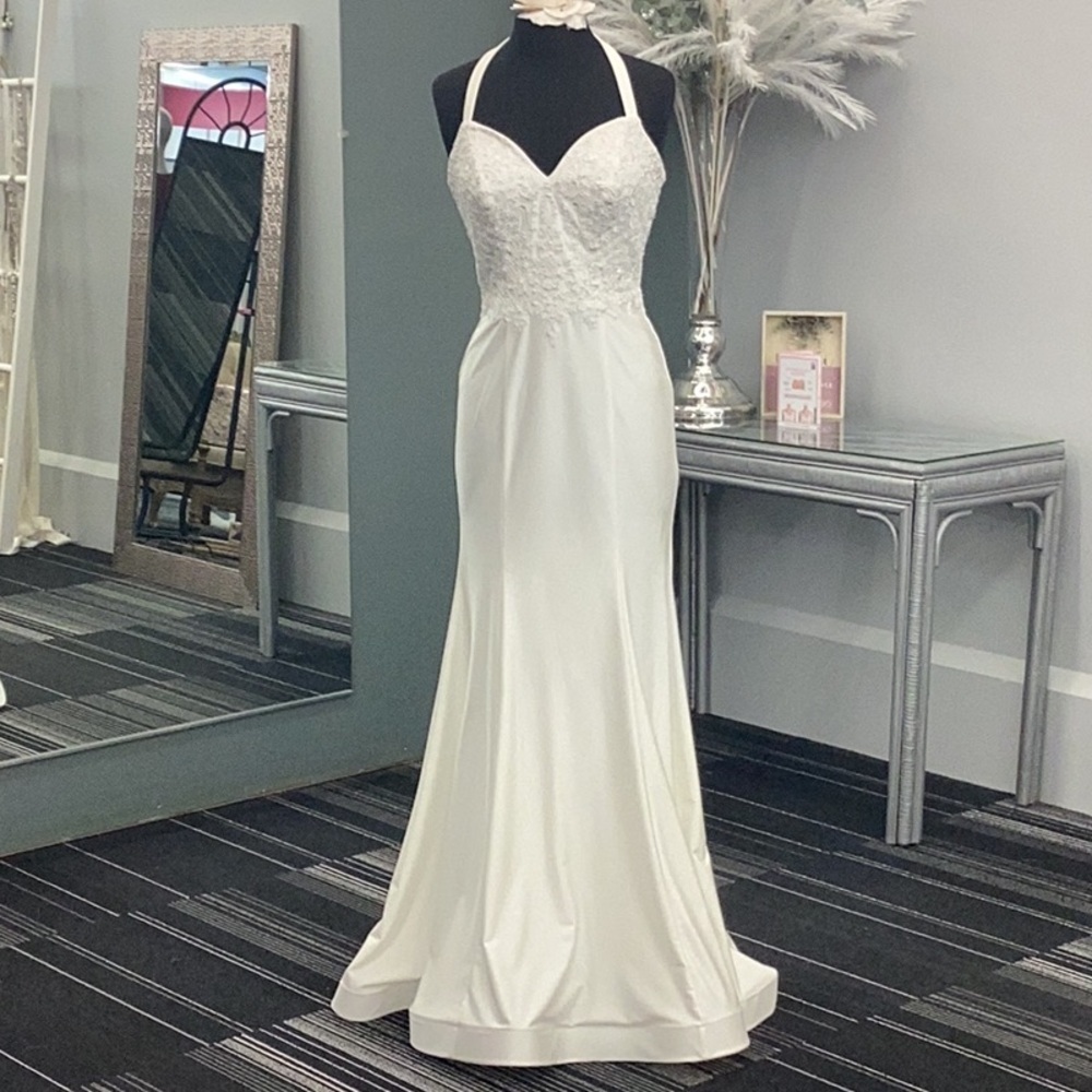 Nina Canacci Ivory Gown 5303